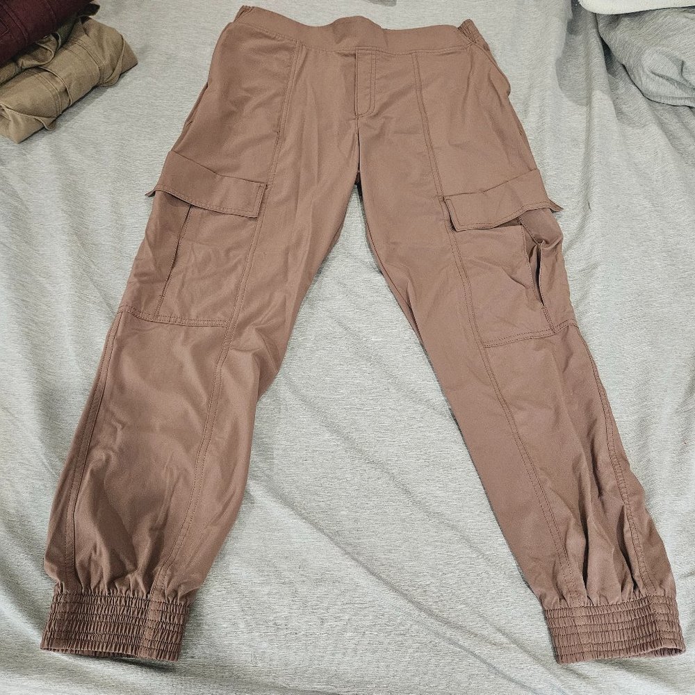 Athleta Chelsea Joggers - Picture 4 of 9